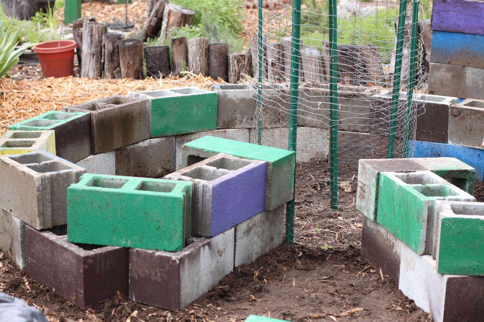 the view from the demo garden: keyhole garden