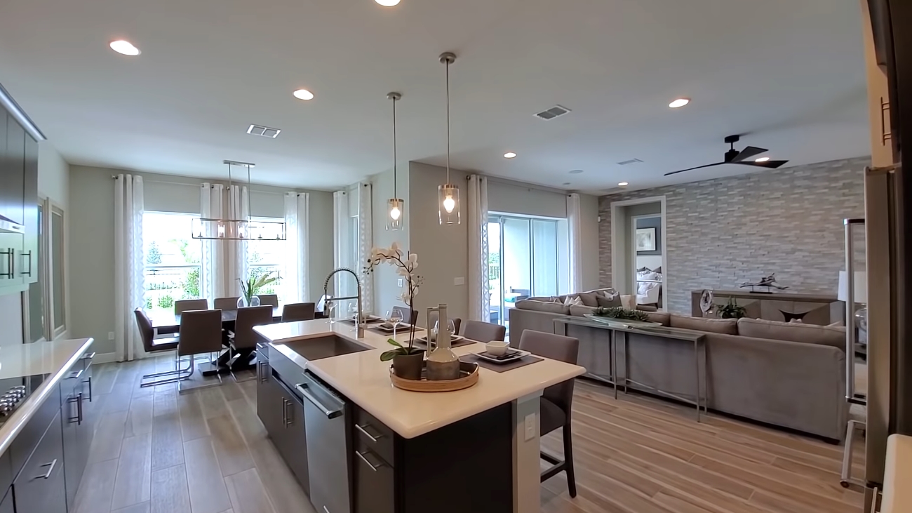 29 Photos vs. Winter Garden Model Tour | Tidewater Model w Bonus Room | Orlando Home Finders vs. Interior Design Tour