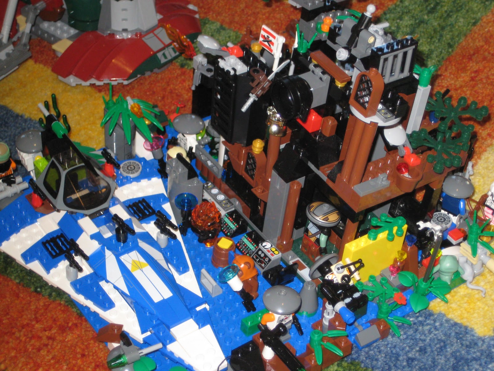 DJ & Dex's Lego Awesomeness Ninja base!