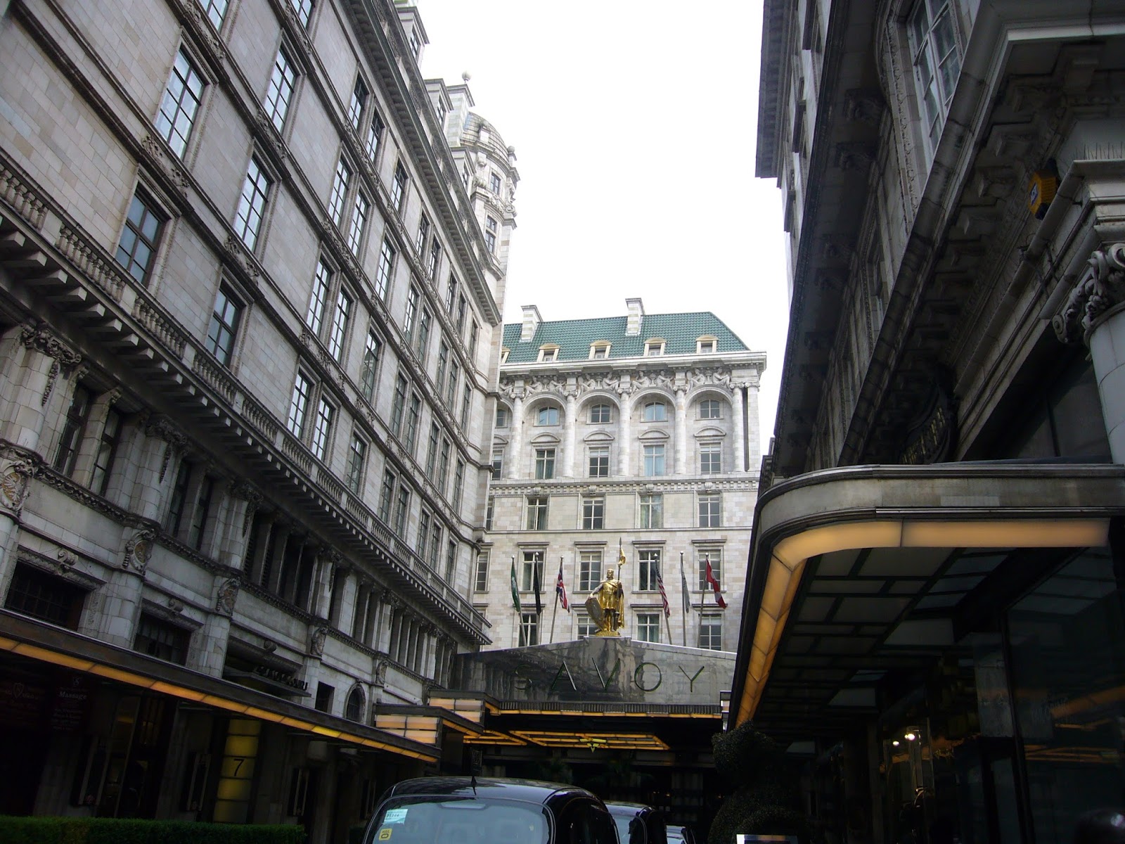 Holmes And Poirot In London ロンドン サヴォイホテル Savoy Hotel