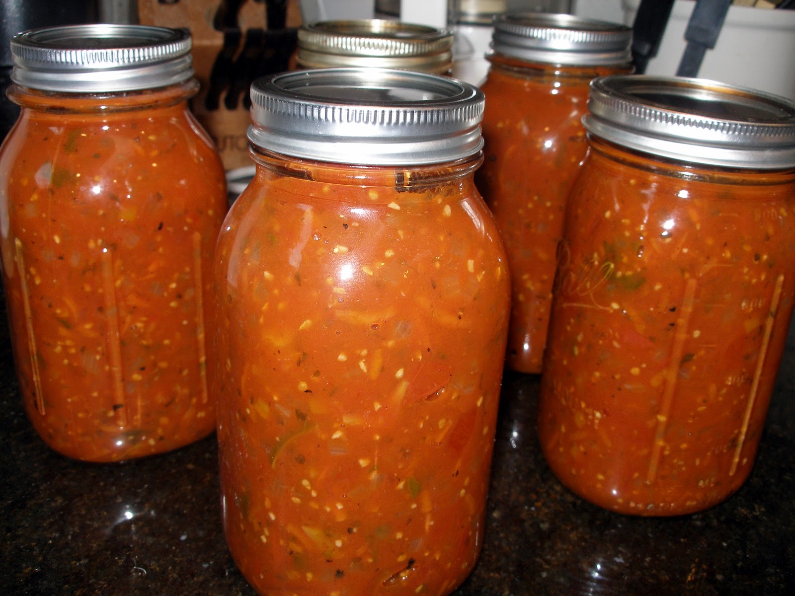 It's all good. Tomato Sauce (red sauce)