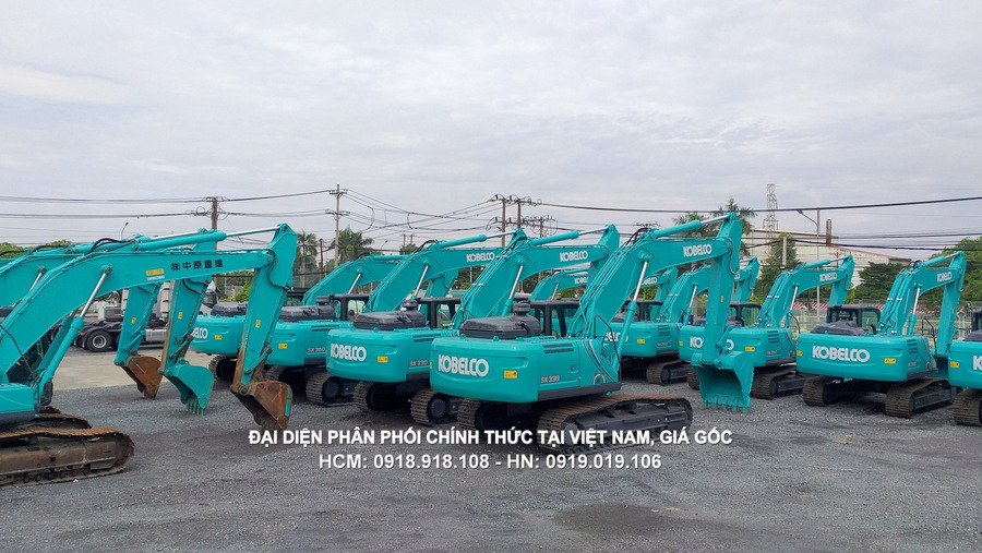 Hình ảnh máy đào Kobelco SK200-10, dung tích gầu tiêu chuẩn 0.93m3.