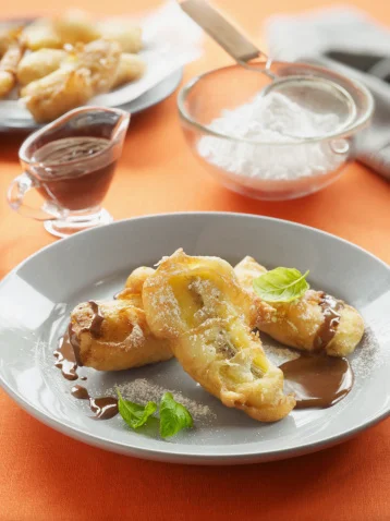 Pisang Goreng Kremes Saus Coklat 