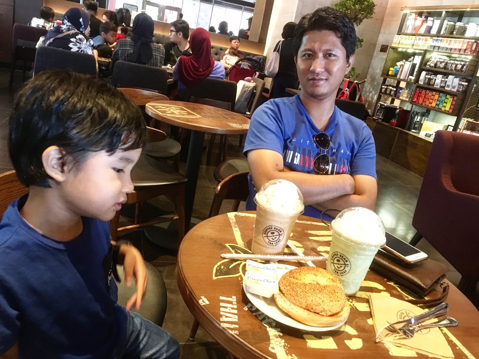 Shopping At Genting Highland Premium Outlet & Had Coffee At Coffee Bean