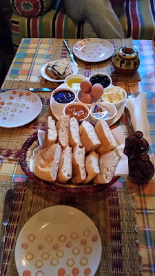 Superdesayuno en Riad Dar Ouzoud