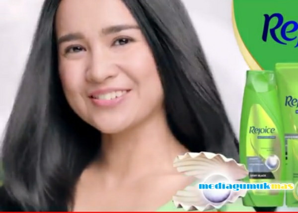 Nama Cewek Iklan Shampo Rejoice Rich Indonesia, Versi Baru | Media Gumukmas