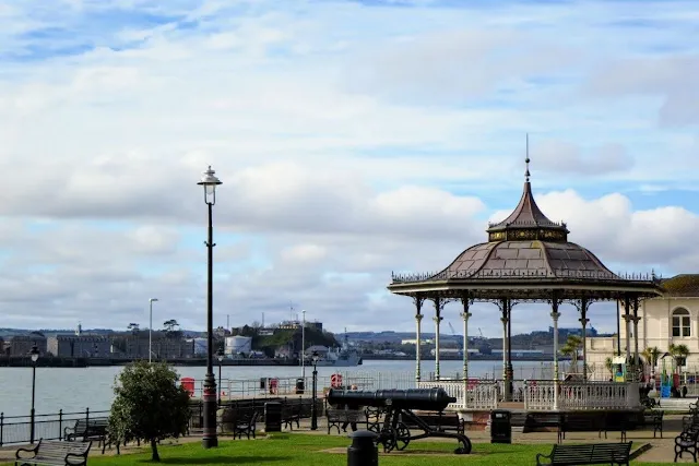 Cork to Cobh by train: Victorian gazebo in Kennedy Park