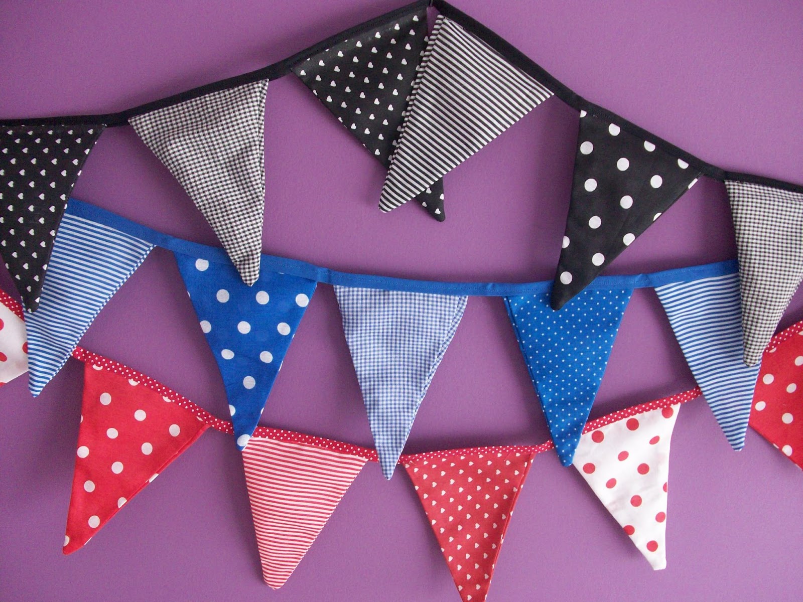 PARTYLAND BANDERINES DE TELA