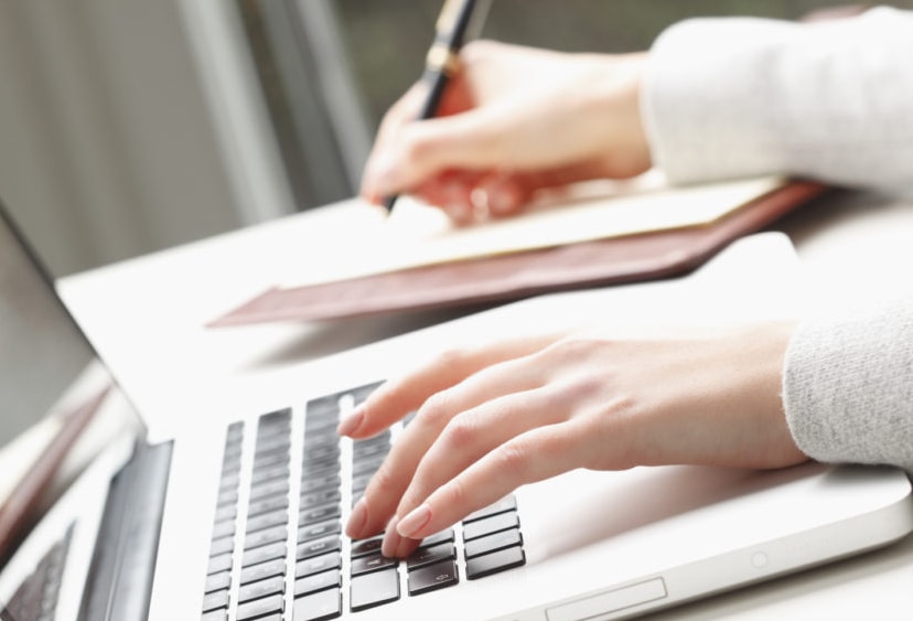 Perlukah Menggunakan Jasa Penulis Untuk Update Konten Blog? Perlukah Menggunakan Jasa Penulis Untuk Update Konten Blog?