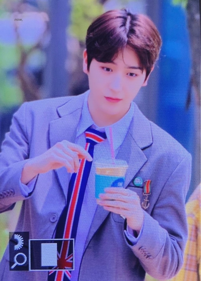 최애음료 vs 최애의 음료 어떤걸 마셔야할지 고민됨ㅋㅋ | 인스티즈