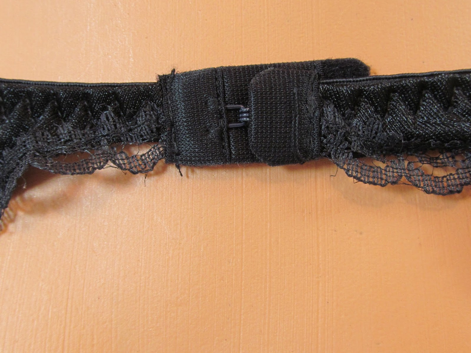 Vintage black lace net 4 strap suspender belt garter belt size L SUS76 ...