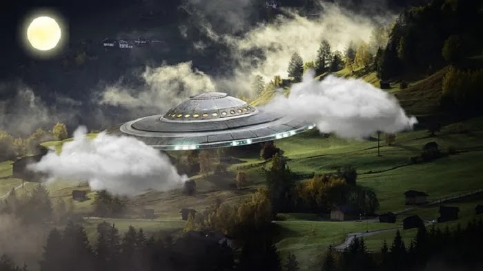 H υπόθεση ότι τα περισσότερα μικρά UFO πετούν στην πραγματικότητα χωρίς οντά μέσα σε αυτά H υπόθεση ότι τα περισσότερα μικρά UFO πετούν στην πραγματικότητα χωρίς οντά μέσα σε αυτά