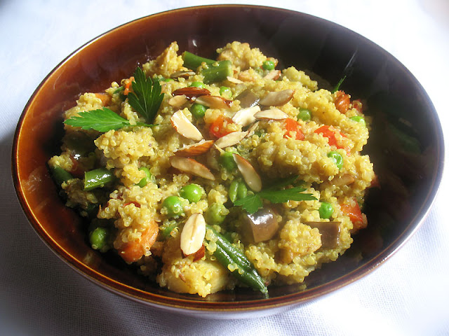 Quinoa with Almonds and Mixed Vegetables
