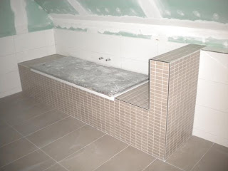 Julia & Stefan: Die Fliesen sind fertig