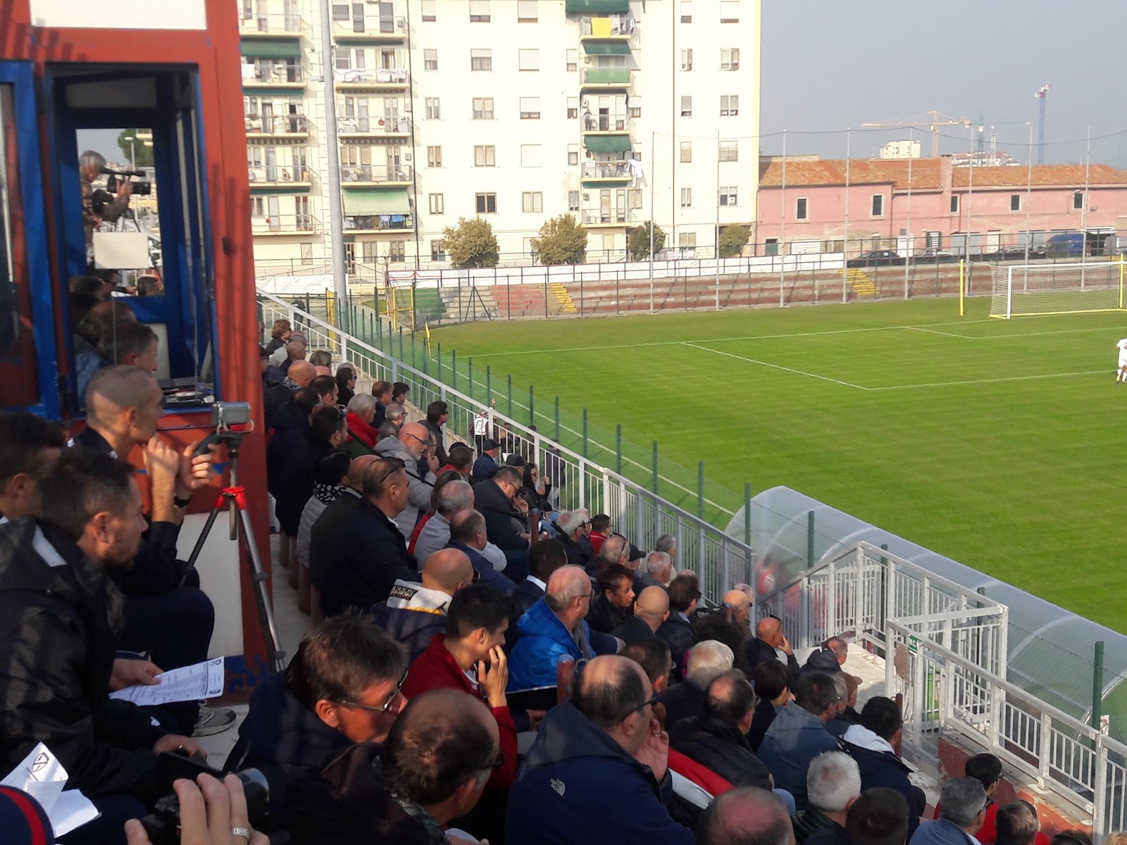 CALCIO a CHIOGGIA ASSEGNATI I LAVORI PER IL RIFACIMENTO DELLE CURVE ALLO STADIO BALLARIN CALCIO a CHIOGGIA ASSEGNATI I LAVORI PER IL RIFACIMENTO DELLE CURVE ALLO STADIO BALLARIN