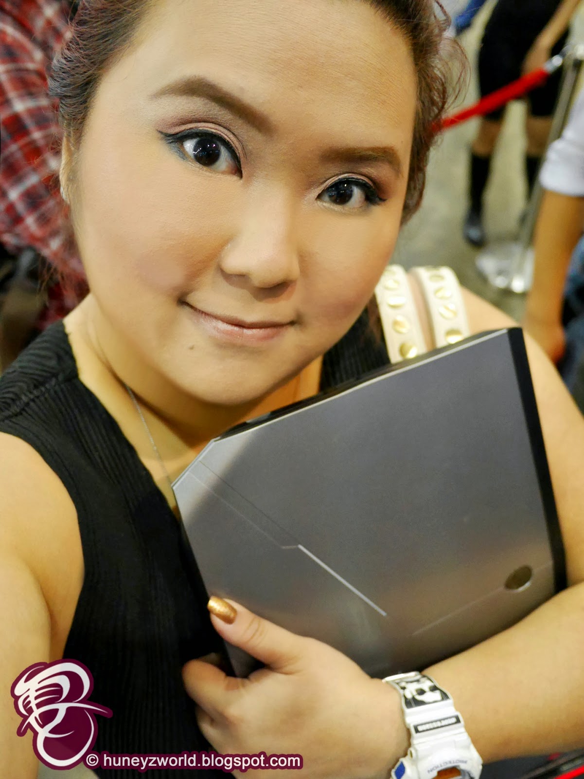 Turn To Aliens When Gaming - Alienware 13 & Alienware Area-51 ~ Huney'Z