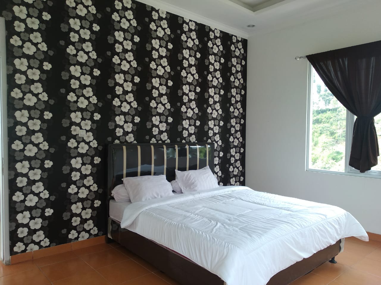 Villa White Horse 5 Kamar Tidur Deluxe 156 Sewa Villa di Bandung