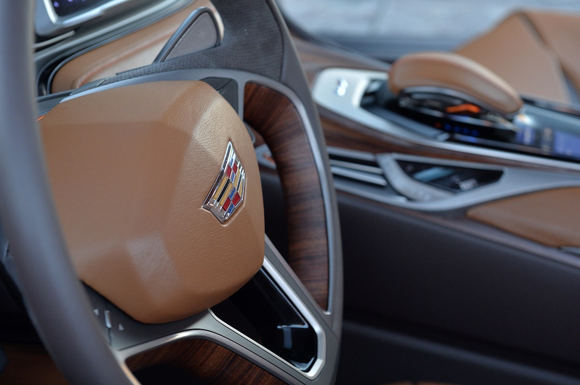 Cadillac Elmiraj 2013