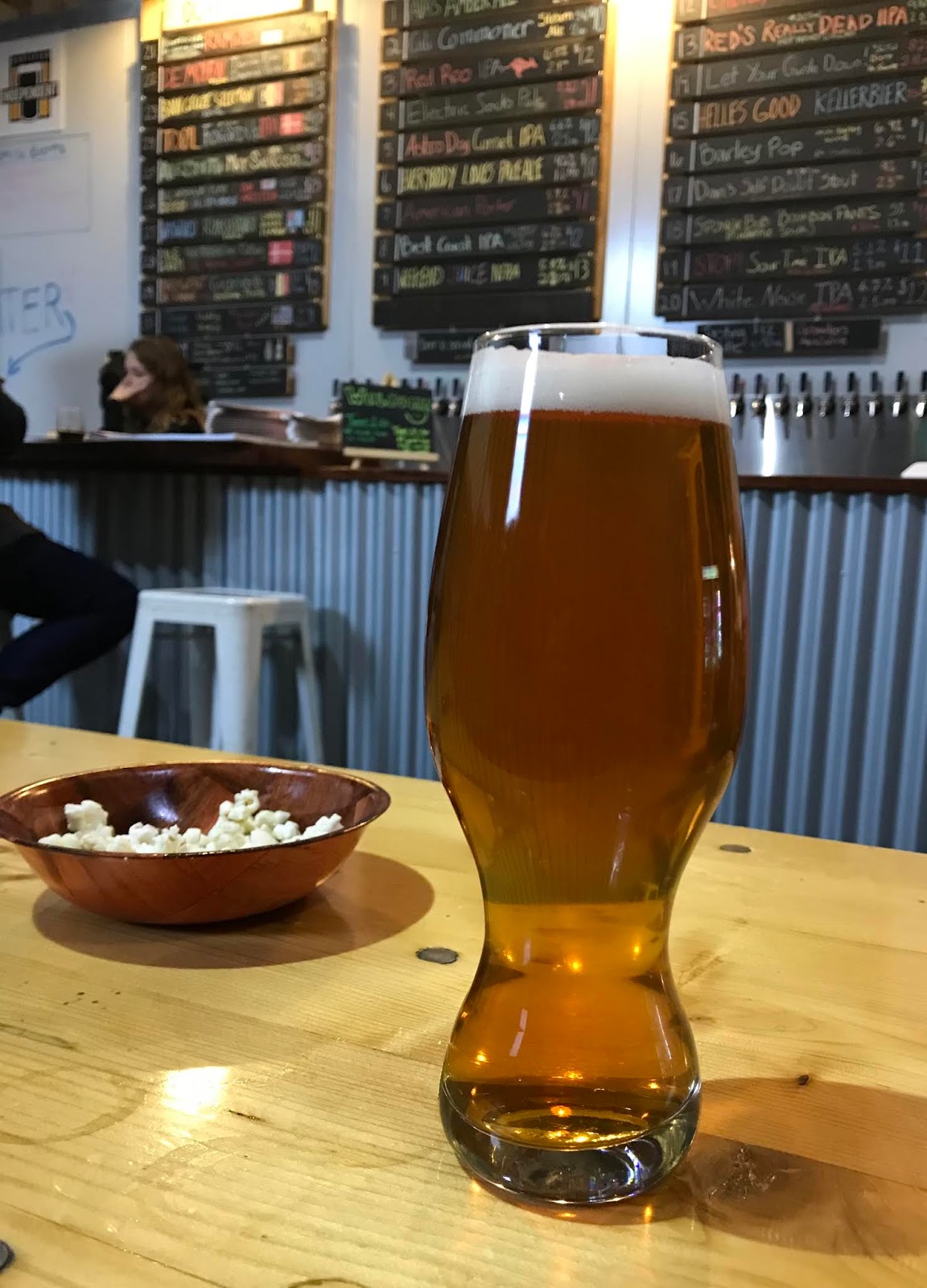 Arde arvioi Westside Ale Works Helles Good Kellerbier