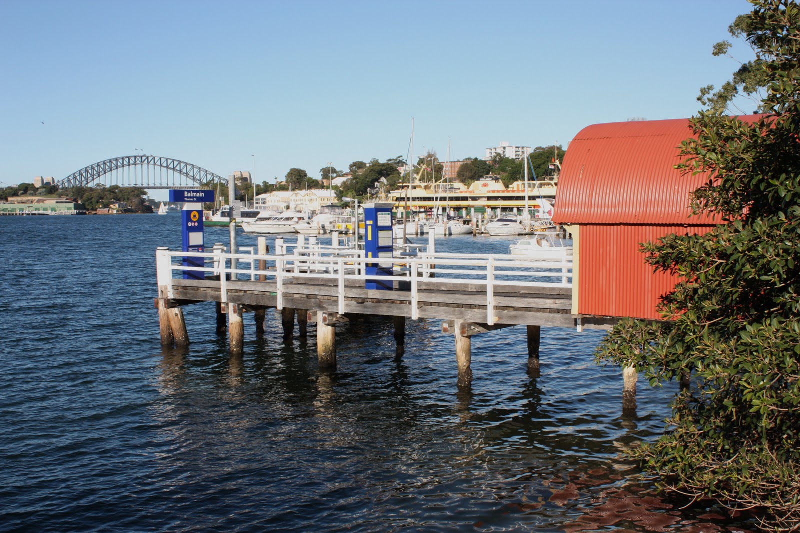 Sydney City and Suburbs: ferry