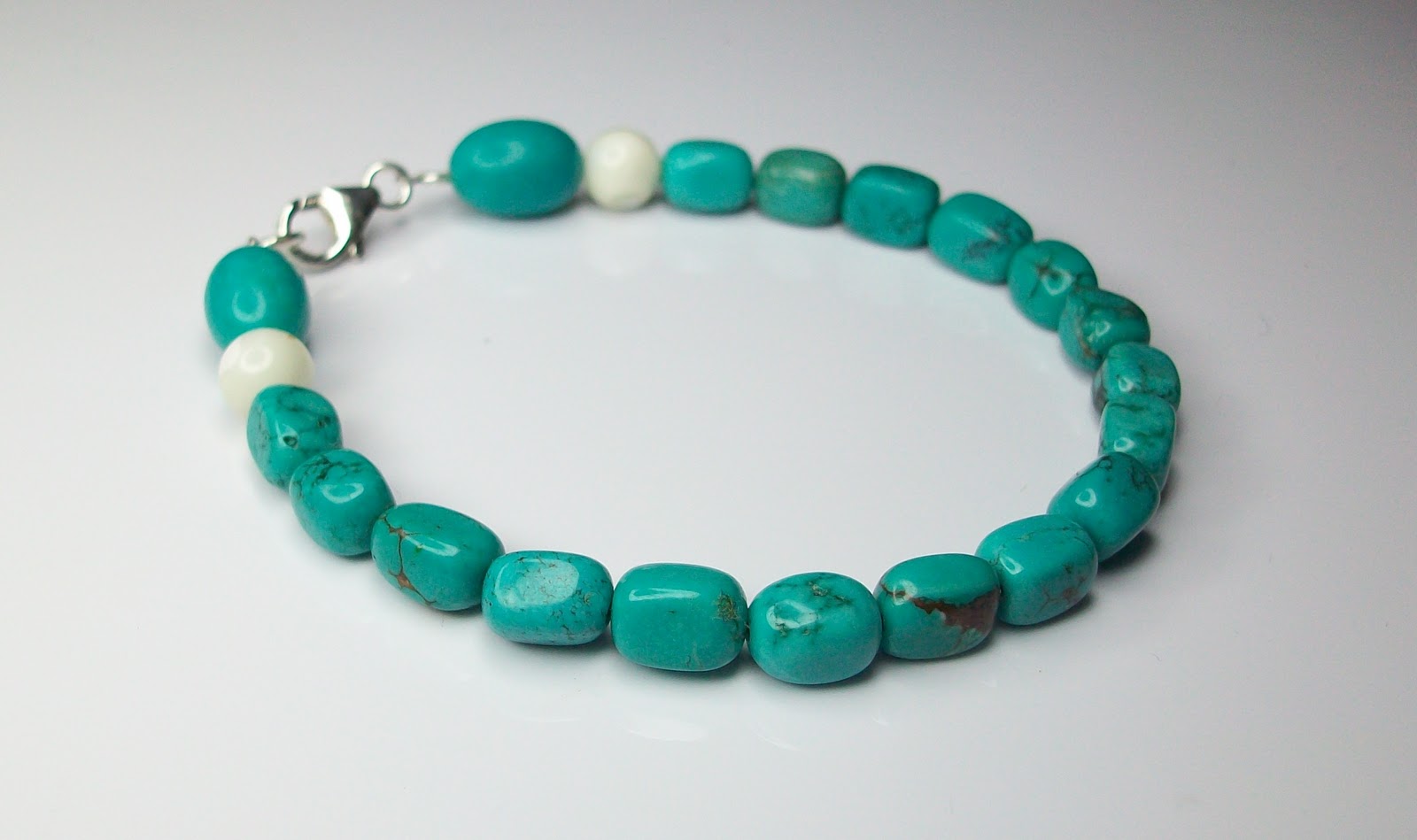 DISEÑOS CON PIEDRAS SEMIPRECIOSAS Pulseras