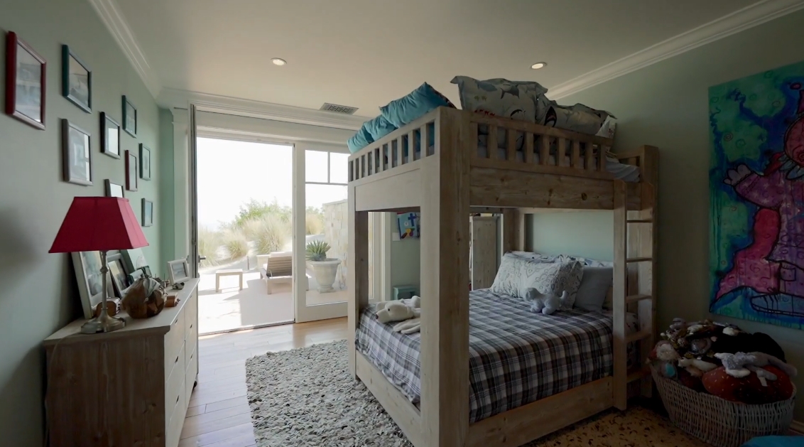 37 Interior Design Photos vs. 1429 Calle Altura, La Jolla Home Tour