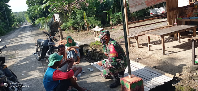 Babinsa Jenalas : Menjaga Kesehatan Saat Musim Penghujan