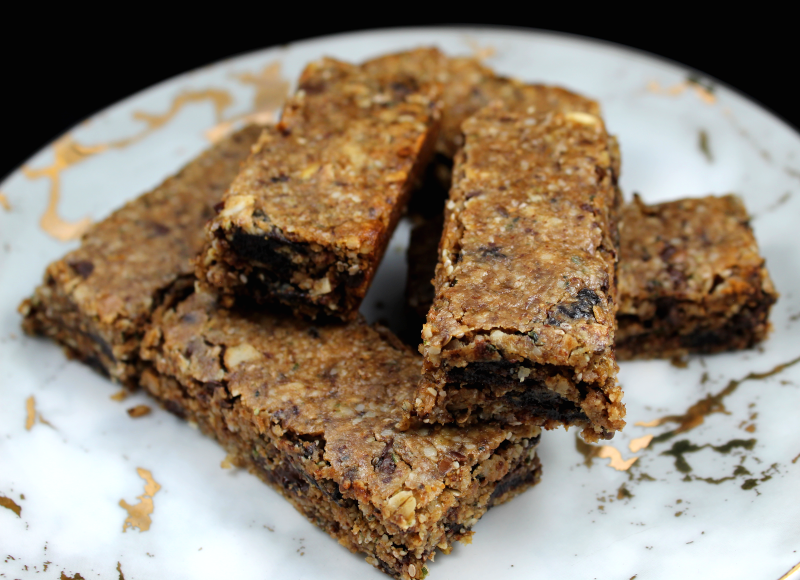 High Protein Breakfast Bars | Lisa's Kitchen | Vegetarian Recipes