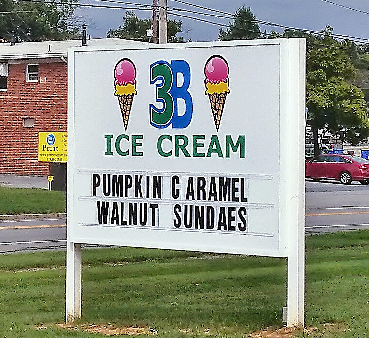 Pennsylvania & Beyond Travel Blog Delicious Banana Splits from 3B Ice