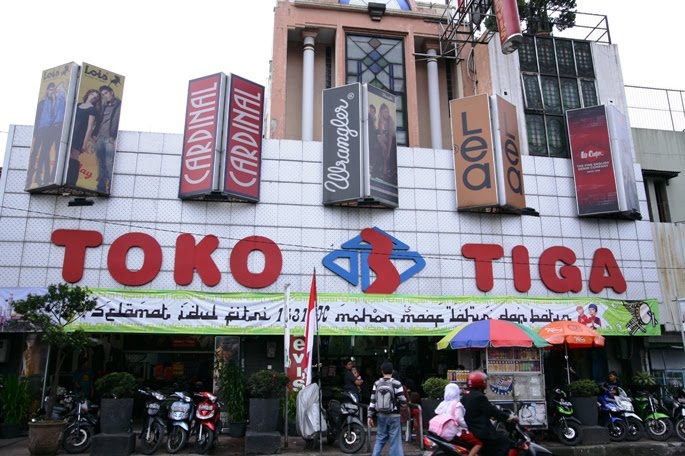 PAKEJ PAKEJ PERCUTIAN MURAH: 4 hari 3 malam bandung - rm500 seorang