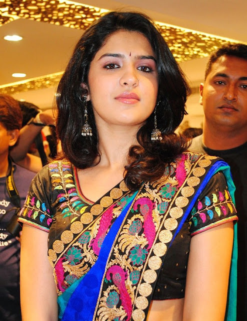 Deeksha Seth Saree Photos | Actress Saree Photos|Saree Photos|Hot Saree ...