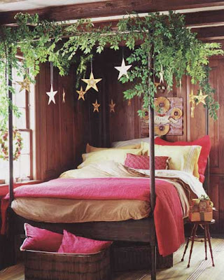 wood canopy beds