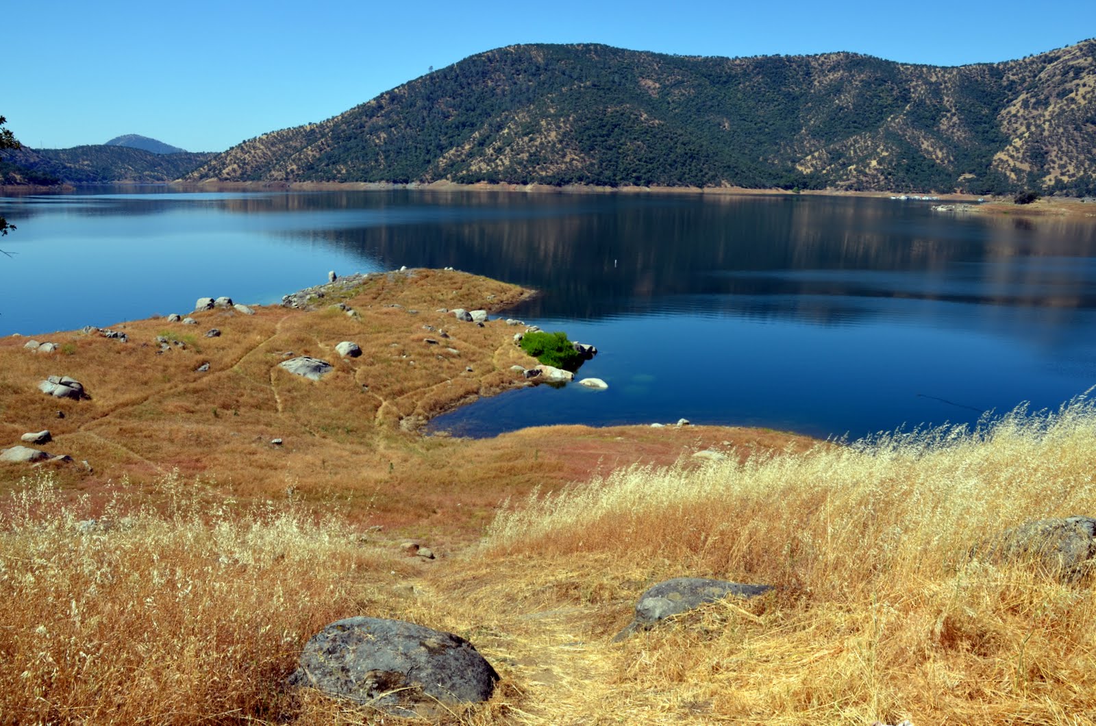 RVing Beach Bums Pine Flat Lake/Island Park Near Fresno, CA
