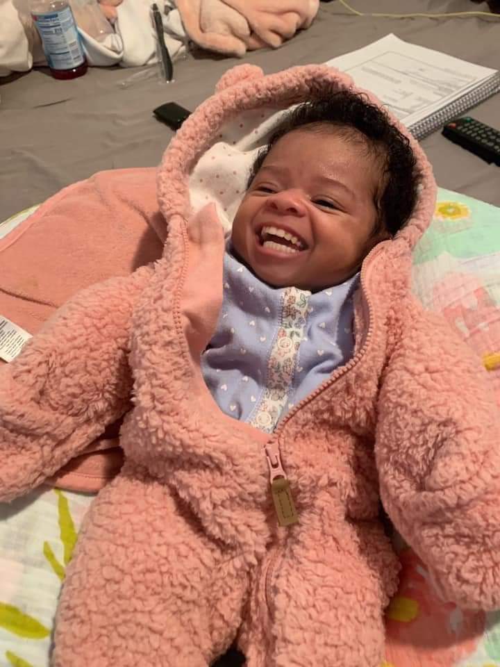 CHILD BORN WITH TEETH