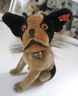 Vintage 1960's united, Japan Wind-up Mohair HUNGRY HOUND Dog Eating Toy in  Box 