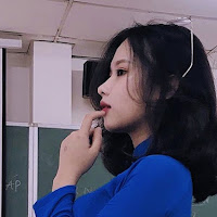 Tân sinh viên được gắn mác “cô giáo” chỉ sau một đêm