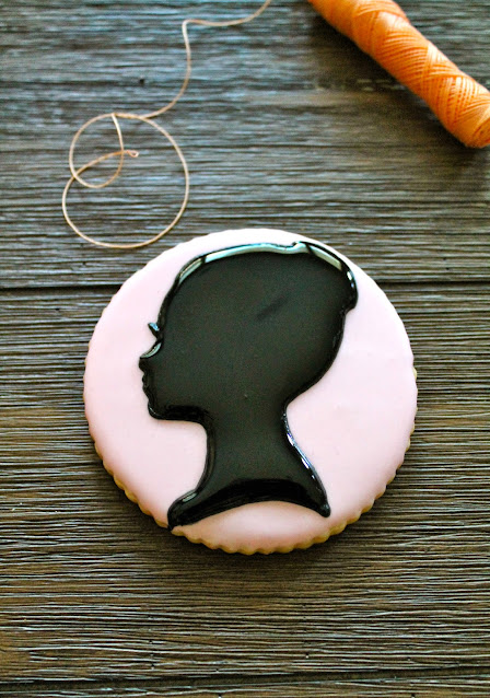 BALLET, ballerina cookie,Nutcracker cookies Ballet cookies,ballerina silhouette cookie,Merde gifts ideas,cameo cookies,cookie decorating blogs,easy cookie decorating ideas, stencil cookies