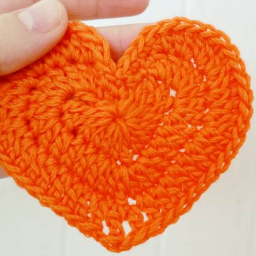 Corazón Mediano a Crochet