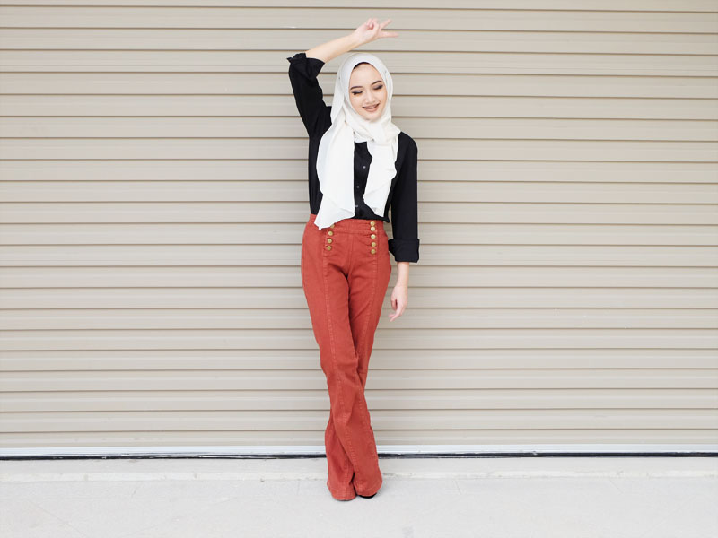 1970s-inspired hijab fashion outfit from Hey Bash Brunei