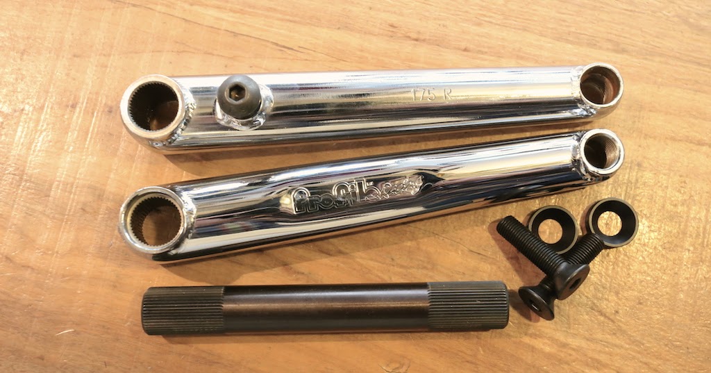 入手困難！】FBM BLACK FLAG BAR 9.25 BMXハンドルバー 8.25 Rise] S&M