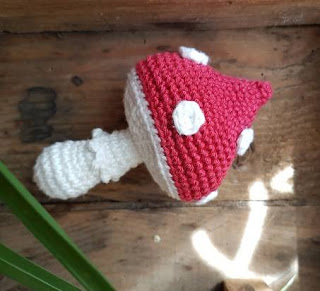 PATRON GRATIS HONGO AMIGURUMI 44820