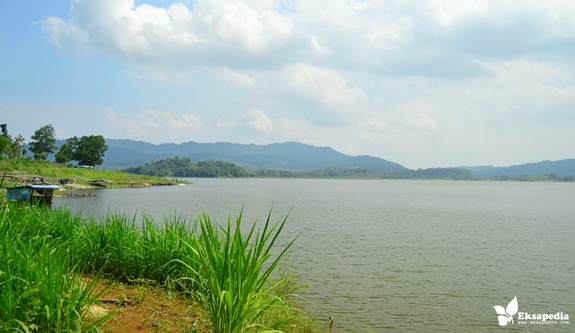 Lubang Sewu Wadas Lintang Airnya Pasang