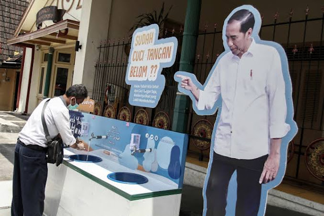 Jokowi Cuci Tangan Hadapi Pandemi Corona, Salahkan Para Menterinya Jokowi Cuci Tangan Hadapi Pandemi Corona, Salahkan Para Menterinya