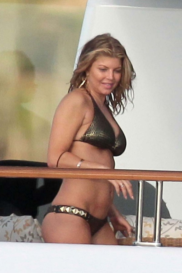 Celebrity Bikini Bodies Fergie