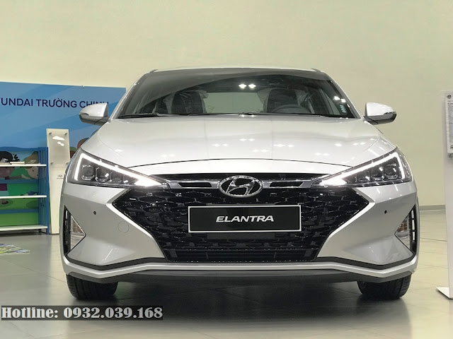 2019 Hyundai Elantra Sport 8