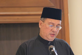 Raja Muhammad Khalid Bin Raja Adnan - Pengelola Website Riau Lingga