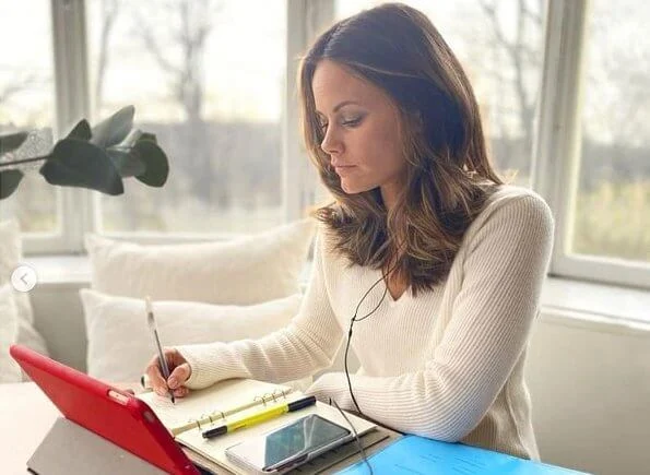 As a result of Covid-19, Princess Sofia and Prince Carl Philip are working from home at Villa Solbacken