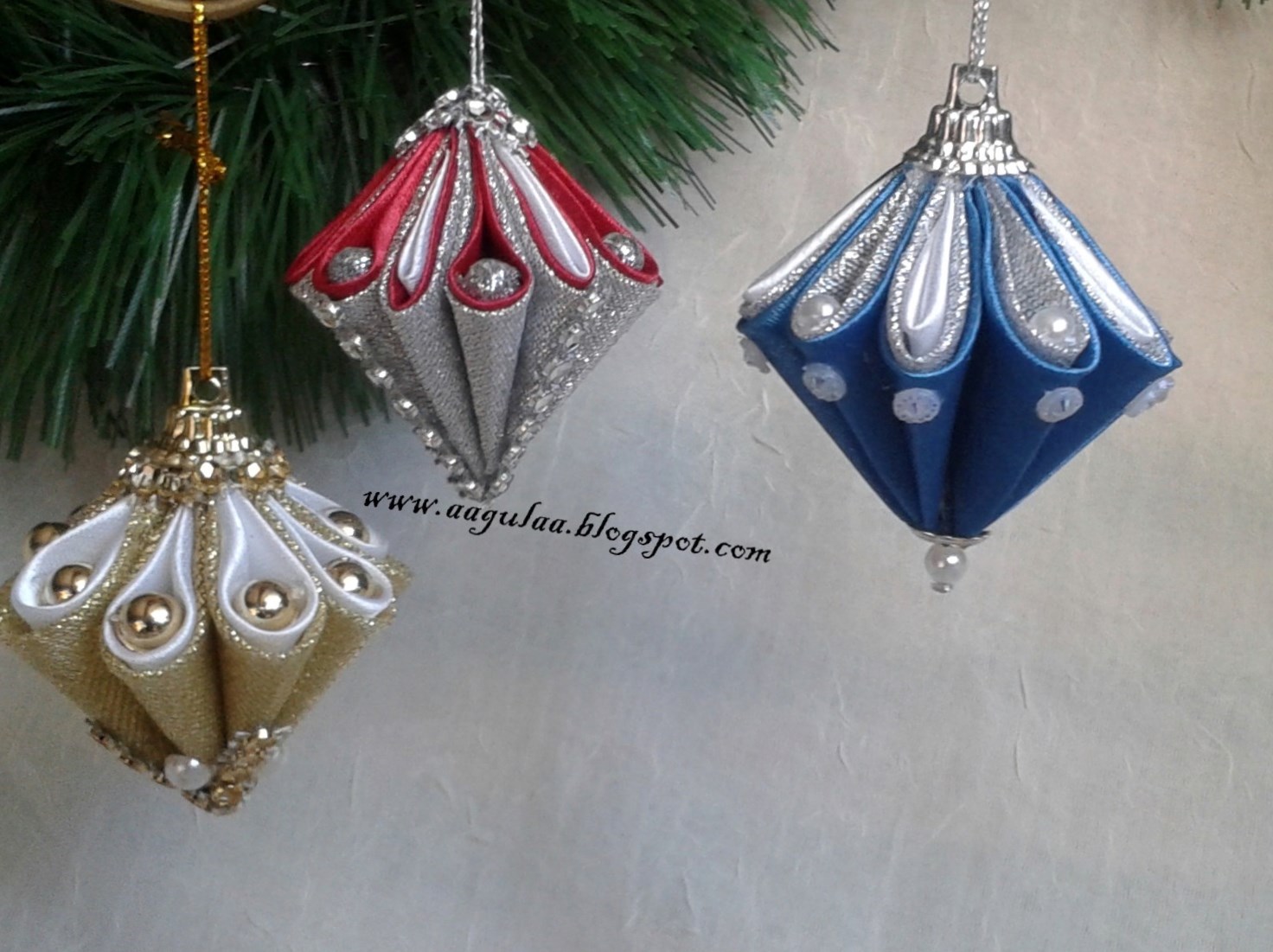 Quilted christmas ornaments, Diy christmas ornaments, Christmas ornaments