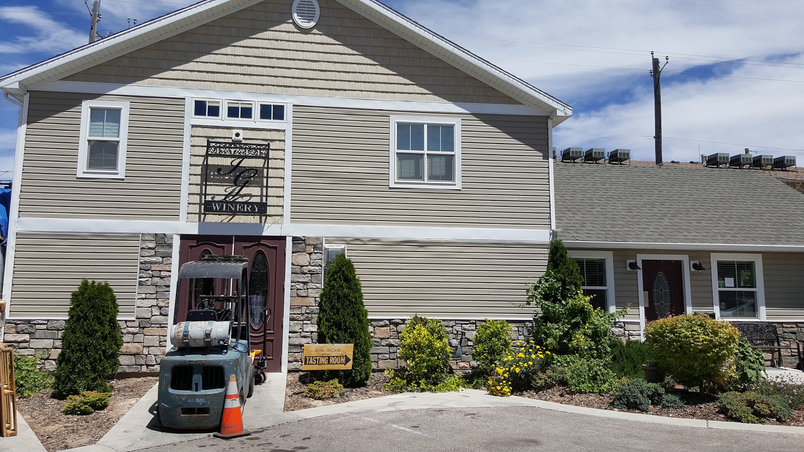 Wine Reviews For The Average Wine lover The Desert WIne Guy A Day