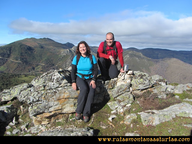 Ruta Tromeu y Braña Rebellón: Cima de la Peña Tromeu